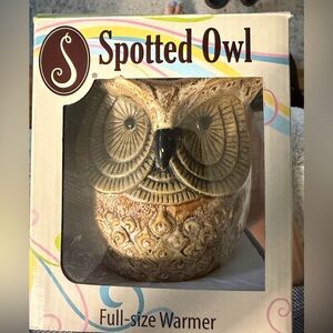 Scentsationals Spotted Owl Full-Size Wax Melt Warmer with box.